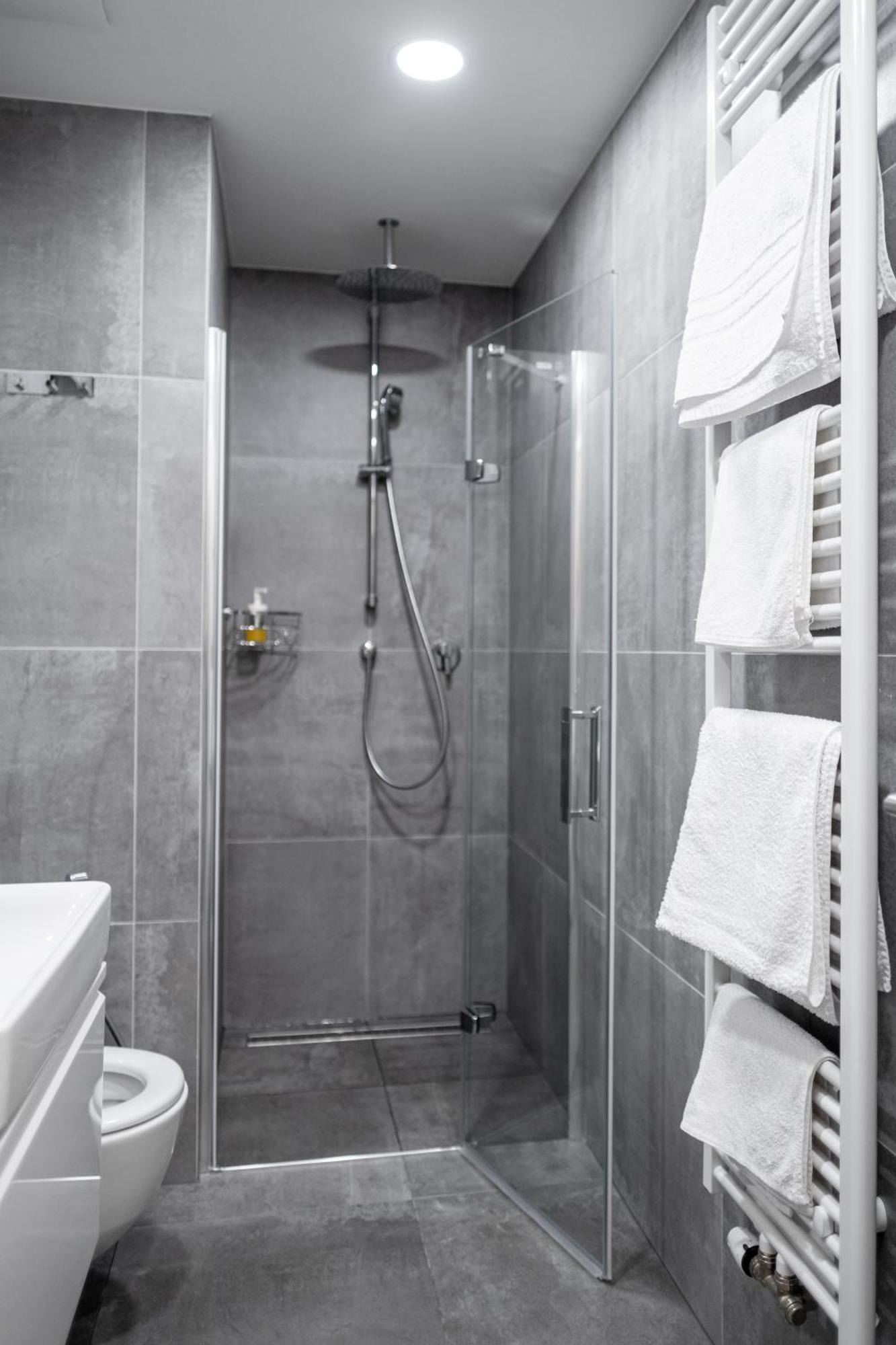 Luxury City Centre Apartment Prag Exteriör bild